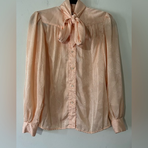 Chaus Tops - Chaus Petites Light Peach Textured Blouse with Bow